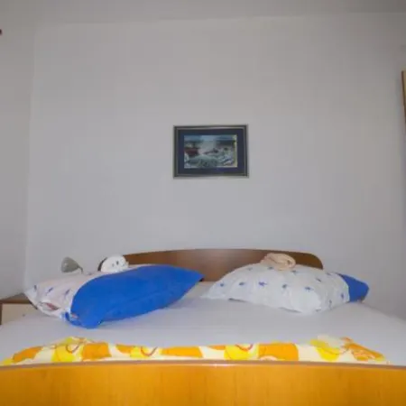Apartment Beachfront Pla A - One Bedroom A1 *