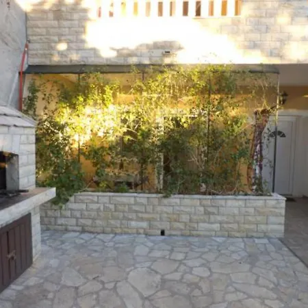Beachfront Pla A - One Bedroom A1 *