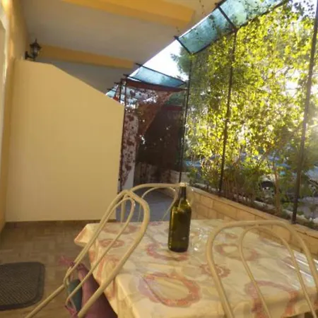 Beachfront Pla A - One Bedroom A1 Ivan Dolac